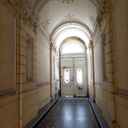 Apartment Stanka's Close To Opera