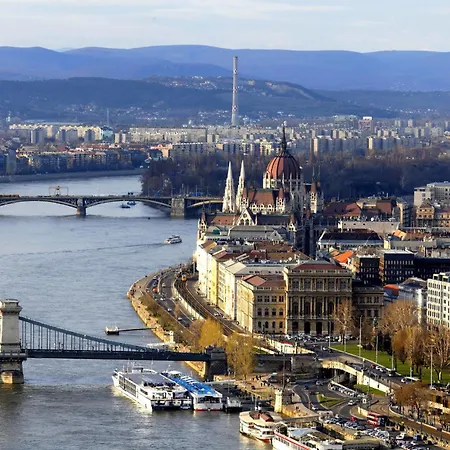 Stanka's Close To Opera Апартаменты