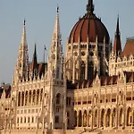 Apartment Stanka's Close To Opera Budapest